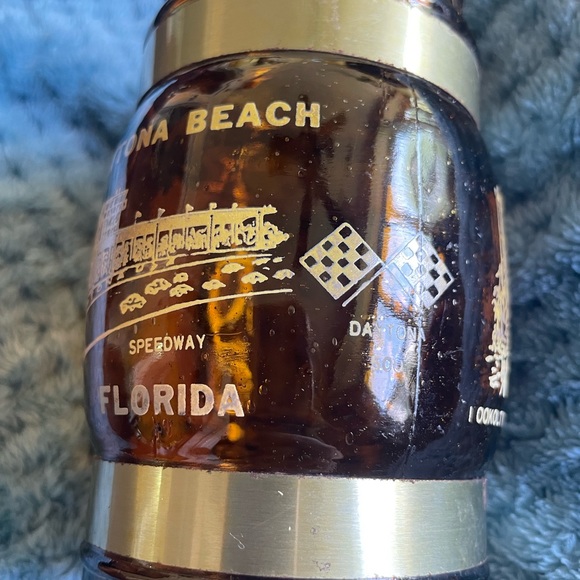 Vintage Daytona Beach, Florida Brown Mug with Wooden Handle. - Picture 3 of 9